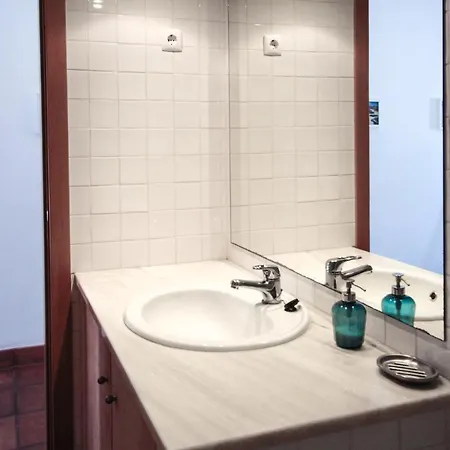 Casa Da Amoreira بيت للعطل *